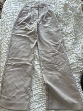 Abercrombie & Fitch Wide-Leg Pleated Pants - Light Taupe